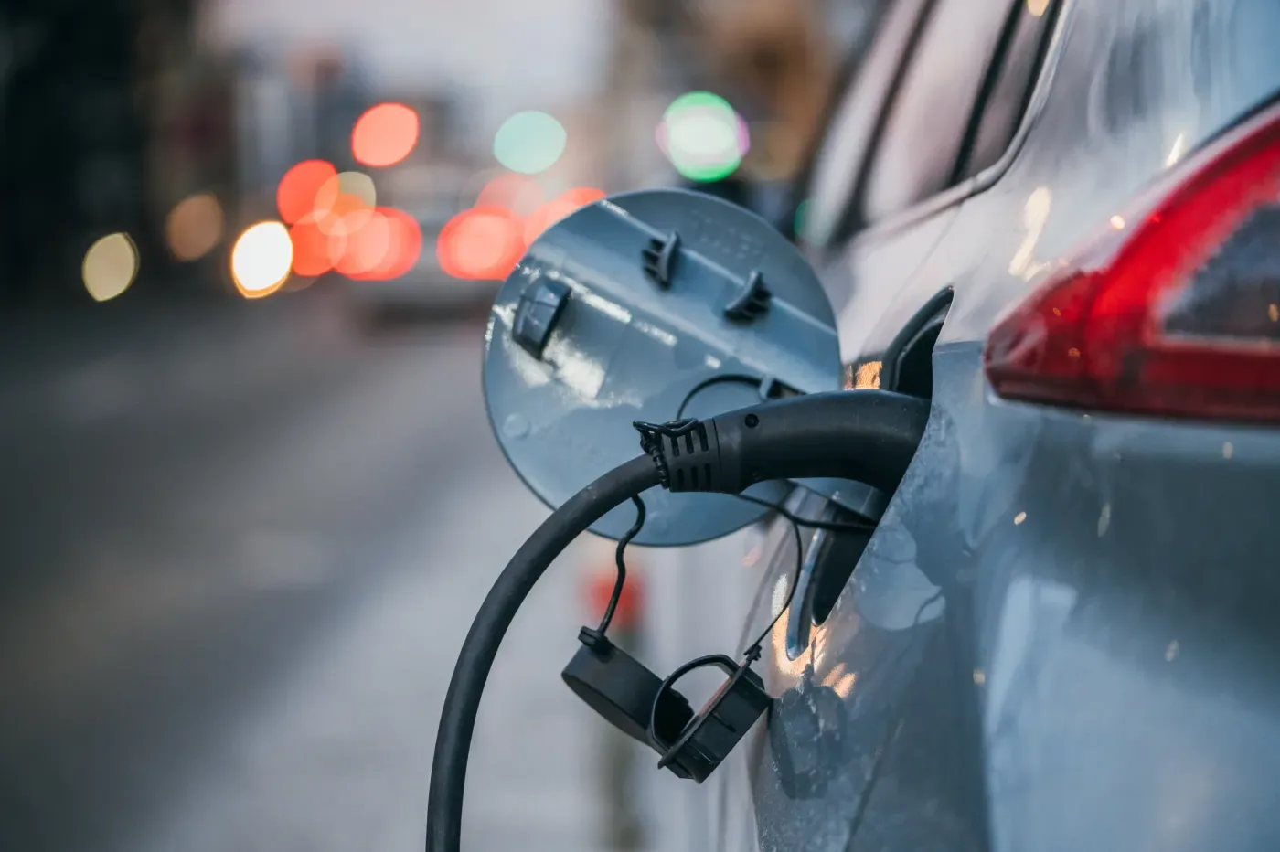 Borne de recharge IRVE à Saint-Denis